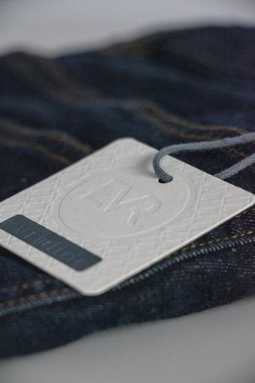 GF Smith paper from 100% European sourced hemp. 