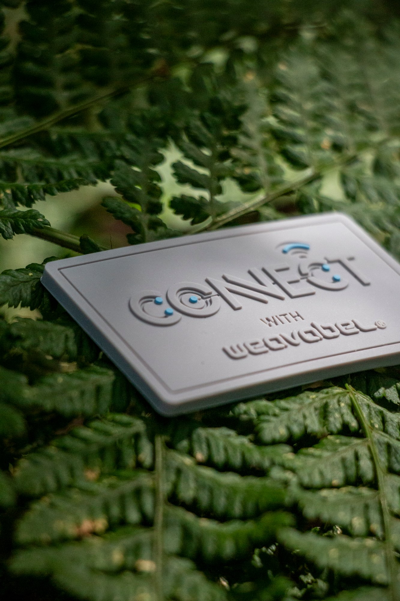 Weavabel Connect grey GRS silicone badge with NFC