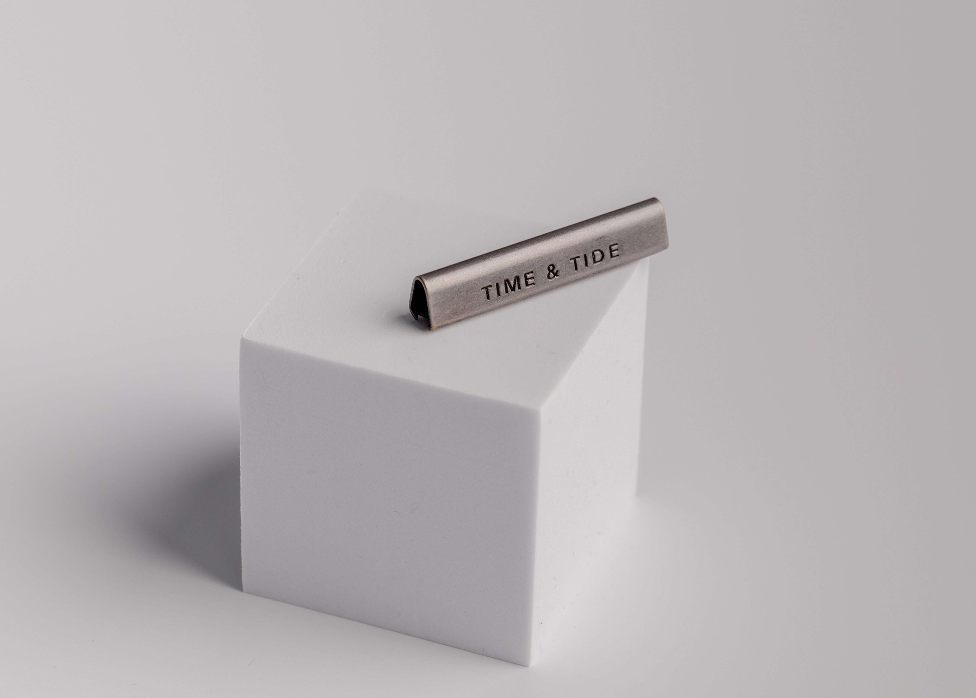 Metal decorative item