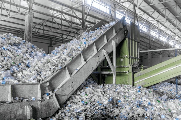 Plastic bottle recycling plant