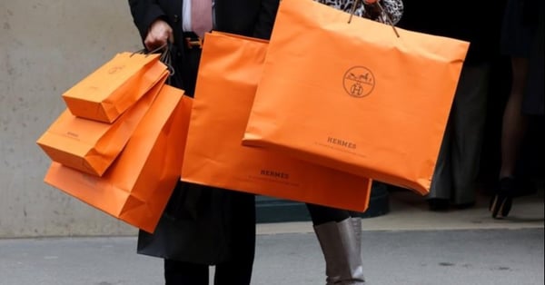 hermes packaging keeping relevant in the fashion industry